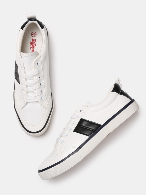 

Roadster Men Off-White Sneakers