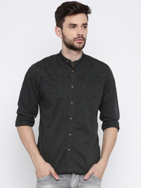 

Roadster Men Charcoal Regular Fit Solid Casual Shirt