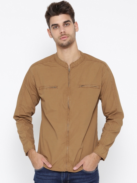 

Roadster Men Brown Solid Casual Shirt