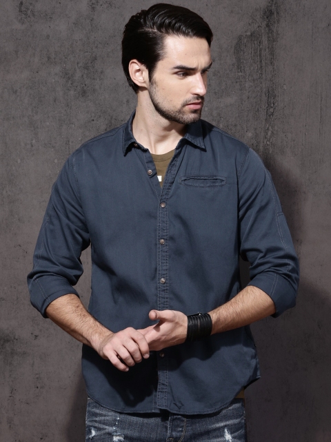 

RDSTR Men Navy Blue Regular Fit Solid Casual Shirt