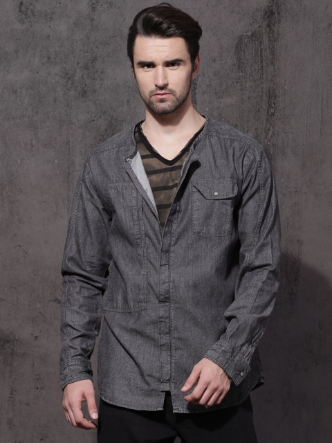 

Roadster Men Charcoal Grey Slim Fit Faded Casual Shirt