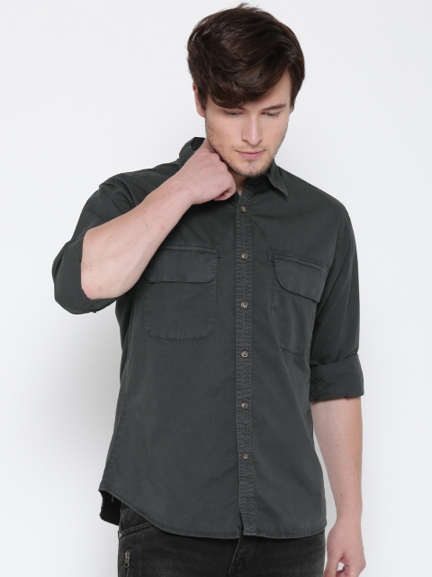 

Roadster Men Charcoal Grey Solid Casual Shirt