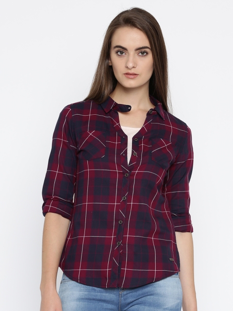 

Roadster Women Red & Navy Blue Slim Fit Checked Casual Shirt