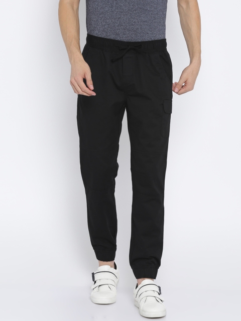 

Harvard Men Black Regular Fit Solid Joggers