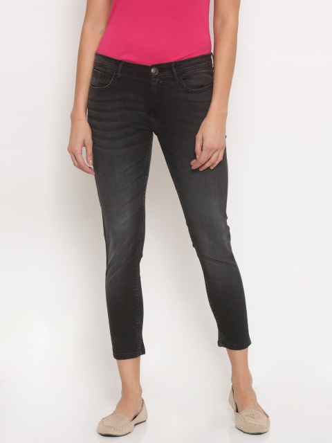

Jealous 21 Women Black Hottie Slim Fit Mid-Rise Stretchable Cropped Jeans