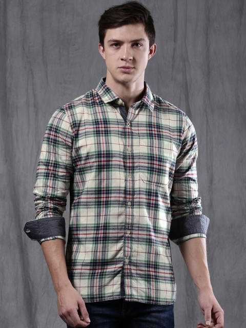 

WROGN Men Off-White Slim Fit Checked Casual Shirt