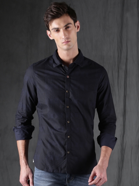 

WROGN Men Navy & Black Slim Fit Checked Casual Shirt, Navy blue