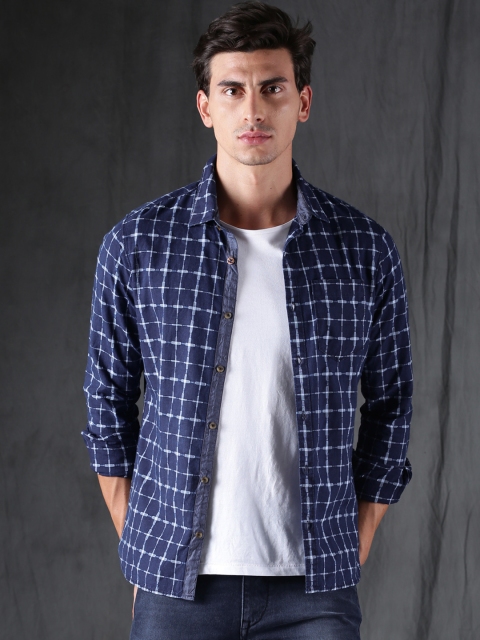 

WROGN Men Navy Blue Slim Fit Checked Casual Shirt