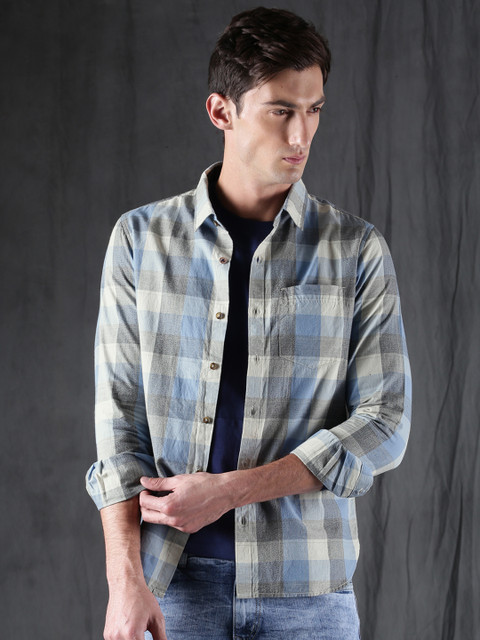 

WROGN Men Off-White & Blue Slim Fit Checked Casual Shirt