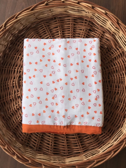

Moms Home Kids Unisex Orange & White Cotton AC Room 300 GSM Single Bed Dohar