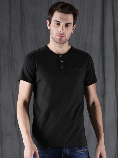 

WROGN Men Black Solid Henley T-shirt