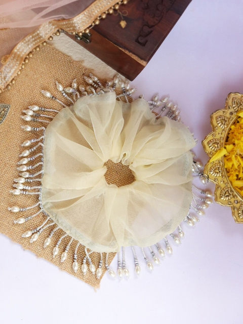 

Soho Boho Studio Women Cream-Coloured & Off White Embellished Ponytail Holders