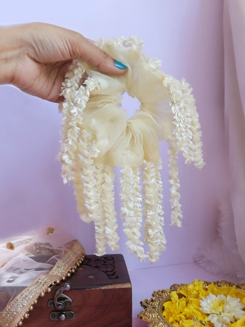 

Soho Boho Studio Women Cream-Coloured Embellished Ponytail Holders
