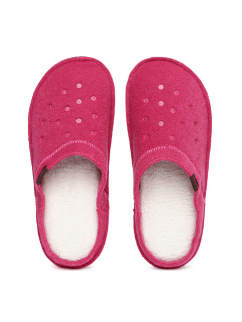 

Crocs Unisex Pink Classic Slippers