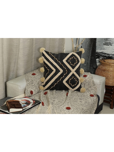 

HERE&NOW Black & Cream-Coloured Geometric Square Cotton Cushion Covers