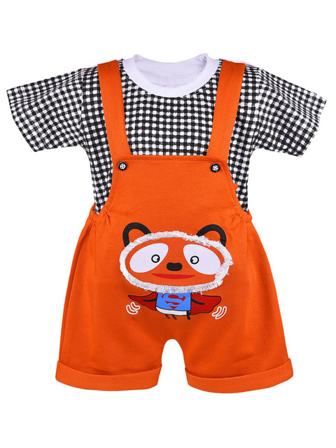 

Wish Karo Unisex Kids Orange & White Printed T-shirt with Dungaree