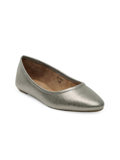 

Carlton London Women Silver-Toned Solid Ballerinas