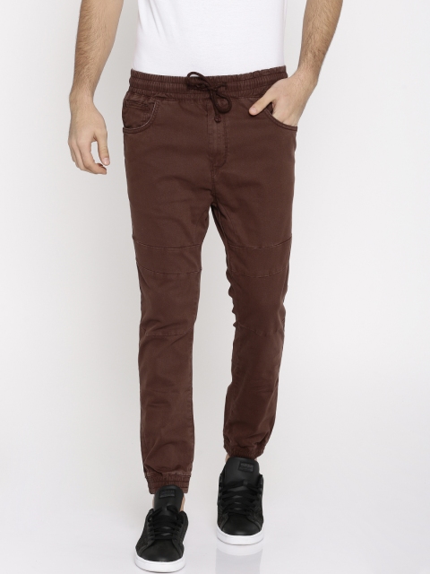 

Solly Jeans Co. Men Brown Regular Fit Printed Joggers