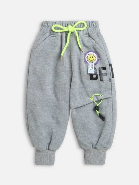 

Hopscotch Boys Grey Printed Cotton Jogger