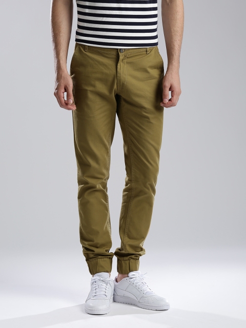 

Hubberholme Men Mustard Brown Slim Fit Solid Joggers