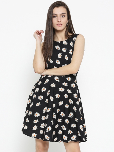 

U&F Women Black & Off-White Floral Print Fit & Flare Dress