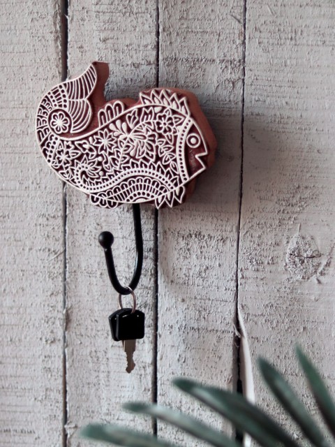 

Unravel India Brown Printed Wooden Key Holder