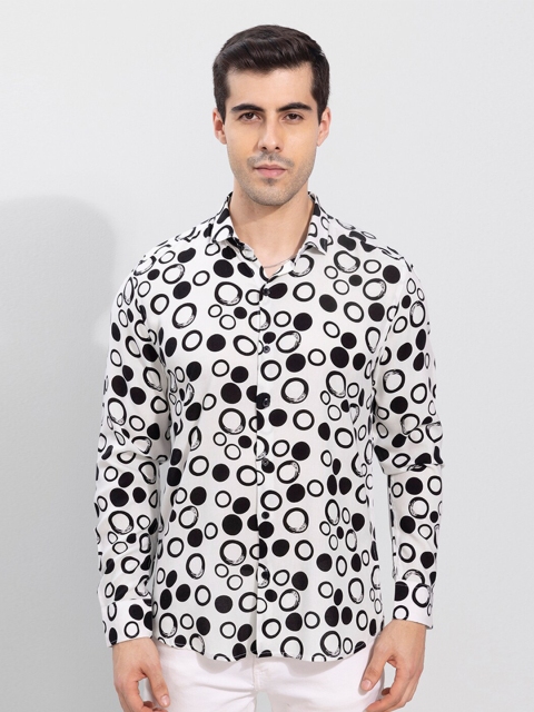 

Snitch Men White Slim Fit Geometric Printed Casual Shirt