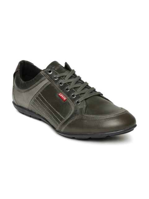 

Levi's Men Grey Leather Casual Shoes