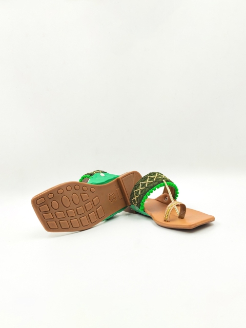 

Sayera Women Green Embellished Ethnic One Toe Flats