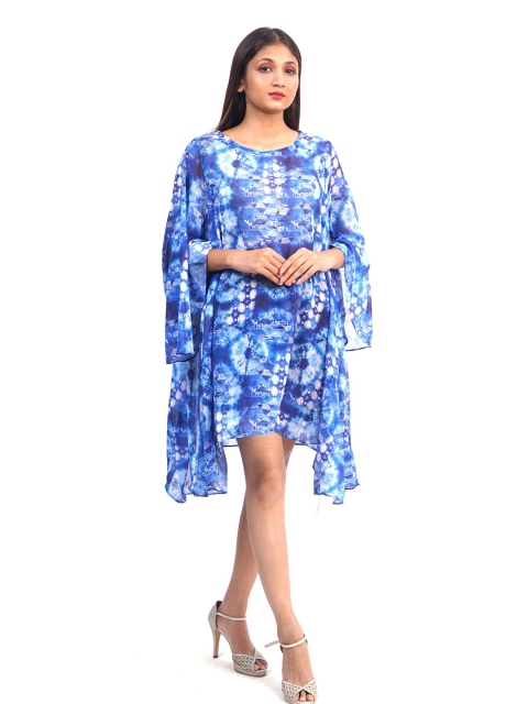 

Rajoria Instyle Blue And White Digital Print Georgette Kaftan Dress