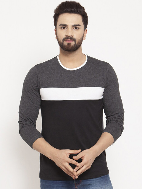 

Kalt Men Black Colourblocked T-shirt