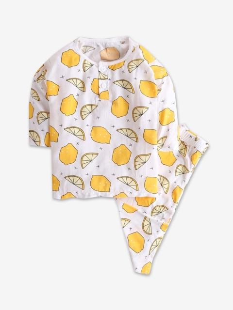 

Hopscotch Unisex Kids White & Yellow Printed Night suit