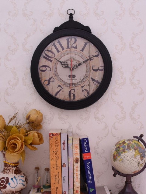 

Home Sparkle Beige Dial Analogue 38 cm x 30 cm Wall Clock