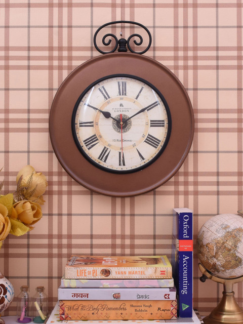 

Home Sparkle Beige Dial Analogue 38 cm x 30 cm Wall Clock