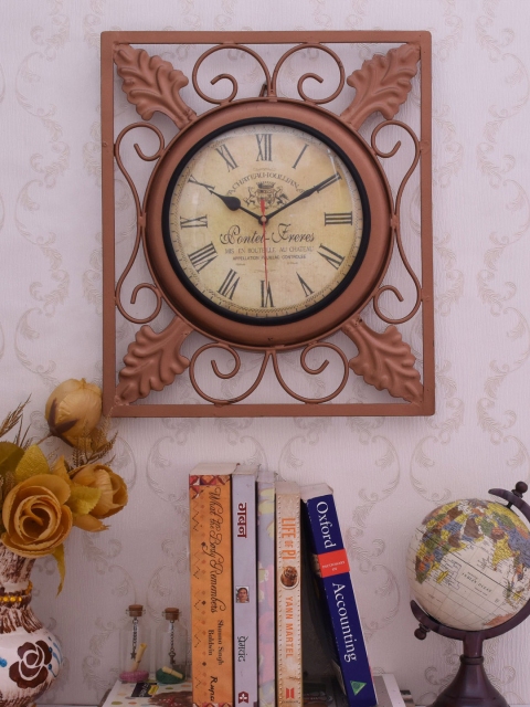 

Home Sparkle Beige Dial Analogue 38 cm x 33 cm Wall Clock