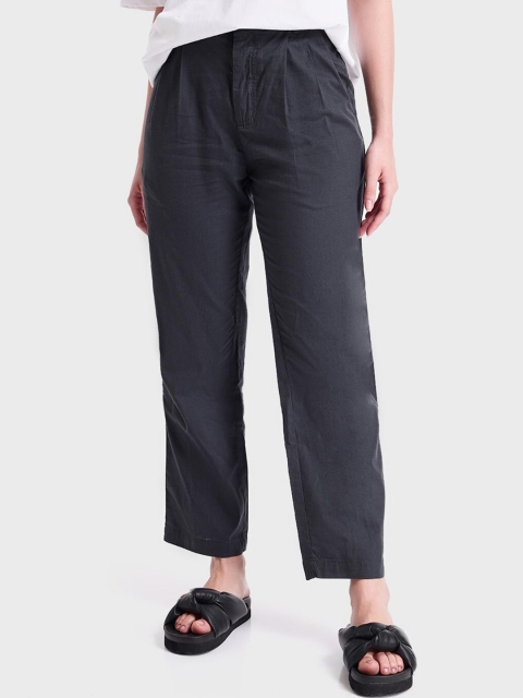 

Bewakoof Women Grey Cotton Classic Pleated Parallel Trousers