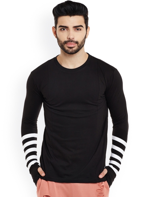 

FUGAZEE Men Black Solid Round Neck T-shirt