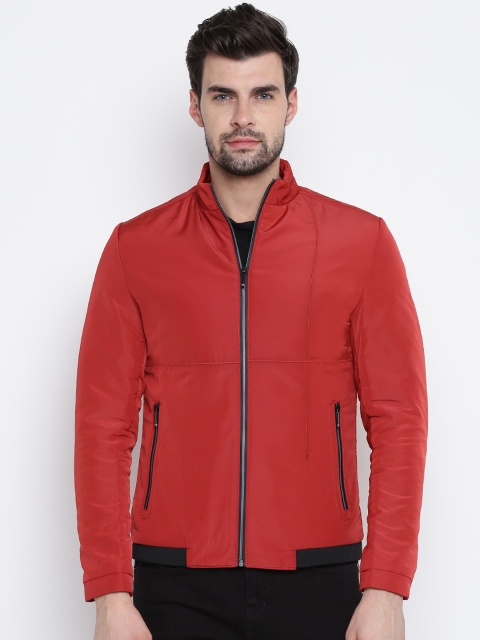 

Fort Collins Men Red Solid Tailored Jacket