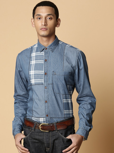 

Mr Bowerbird Men Blue Tailored Fit Printed Casual Shirt