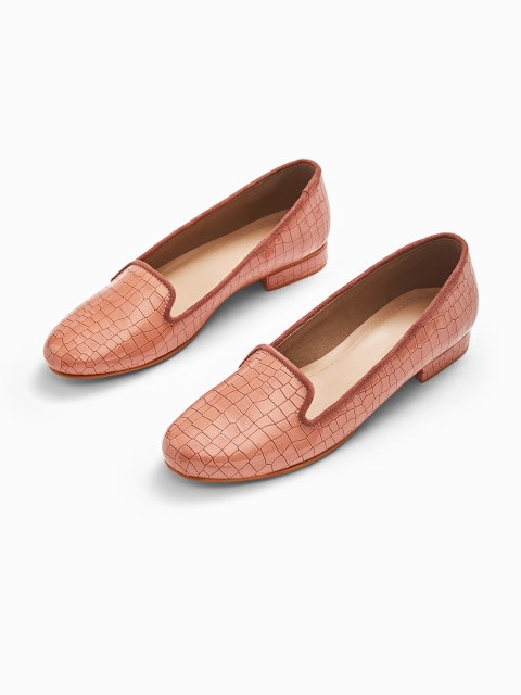

The Label Life Women Pink Textured Loafers