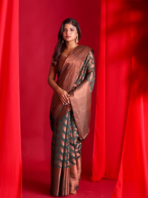 

BEATITUDE Green & Copper-Toned Ethnic Motifs Zari Organza Banarasi Saree
