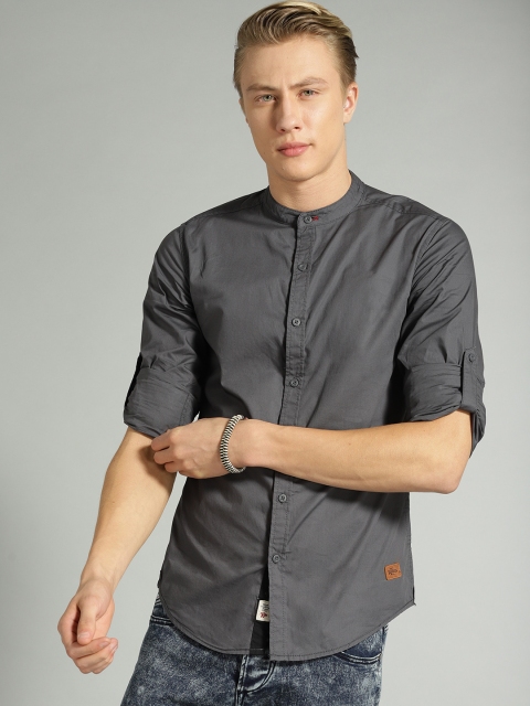 

Roadster Men Grey Solid Casual Shirt