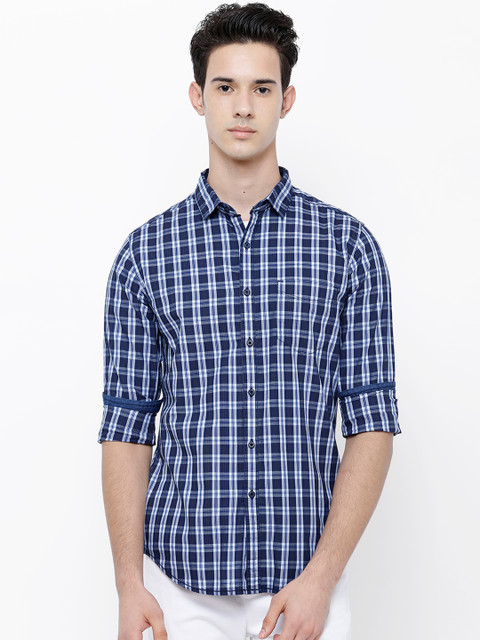 

LOCOMOTIVE Men White & Navy Blue Slim Fit Checked Casual Shirt