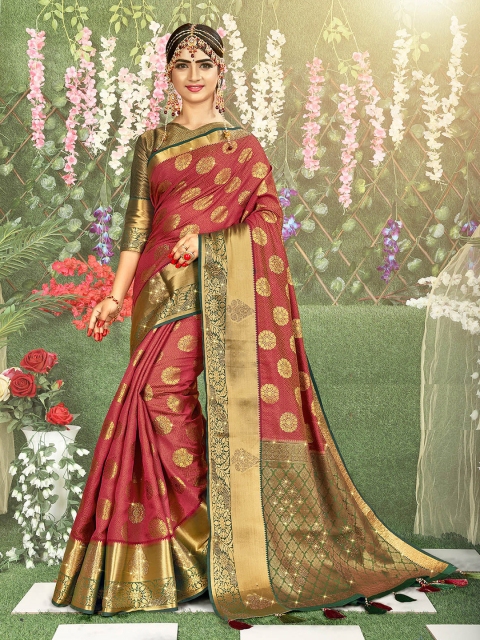 

ODETTE Red & Green Floral Zari Silk Blend Saree