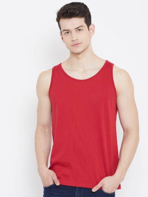 

Rodzen Men Maroon Solid Pure Cotton T-shirt