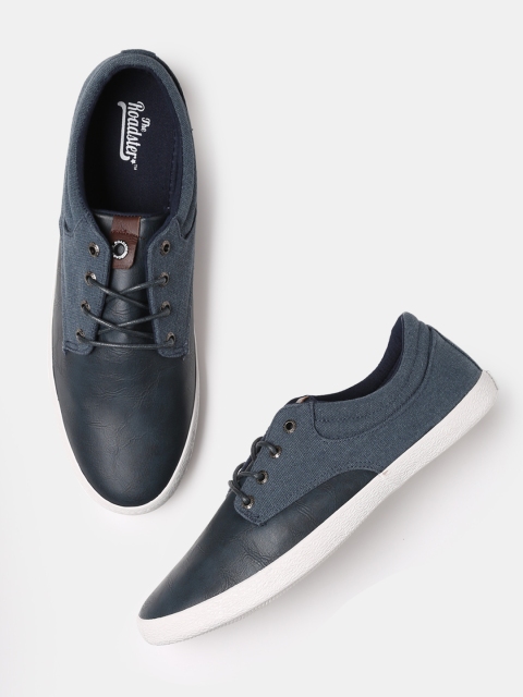 

Roadster Men Navy Blue Sneakers
