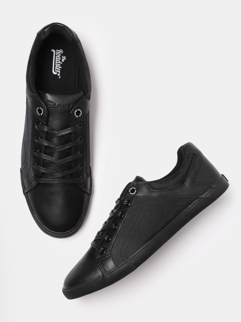 

Roadster Men Black Sneakers