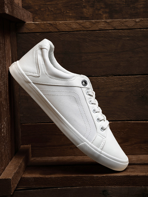 

Roadster Men White Sneakers