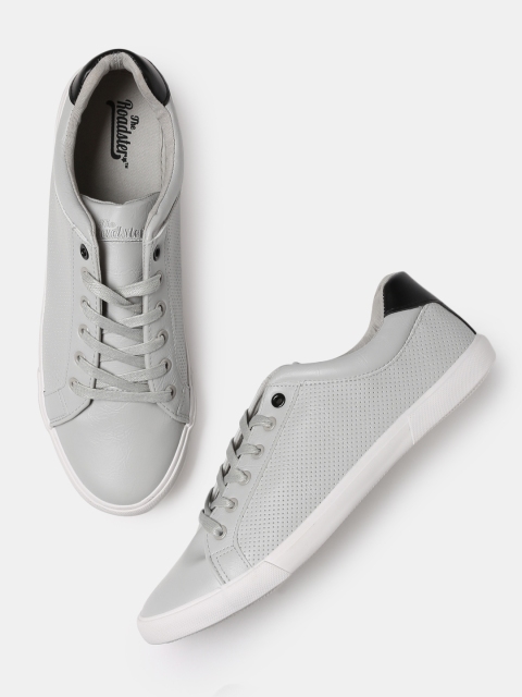 

Roadster Men Grey Sneakers