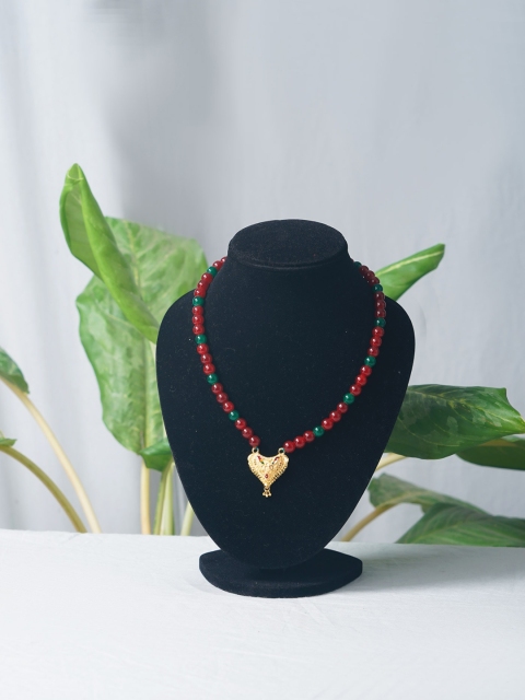 

Unnati Silks Women Red & Green Gold-Plated Necklace with Pendent